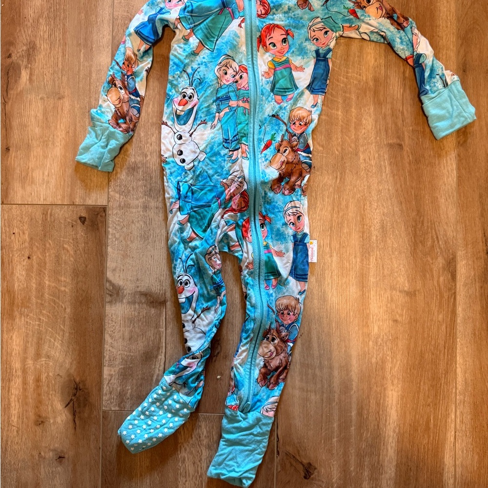 Sunshine Sweeties “Frozen-Inspired Friends” Bamboo Zippy – Size 12–18 Months